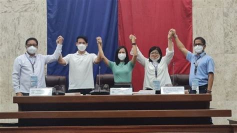 Proclaimed: Joy Belmonte gets second term as .